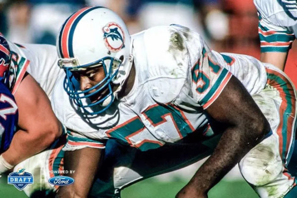OTD: April 29, 1980 – Miami Selects Dwight Stephenson in the NFL Draft