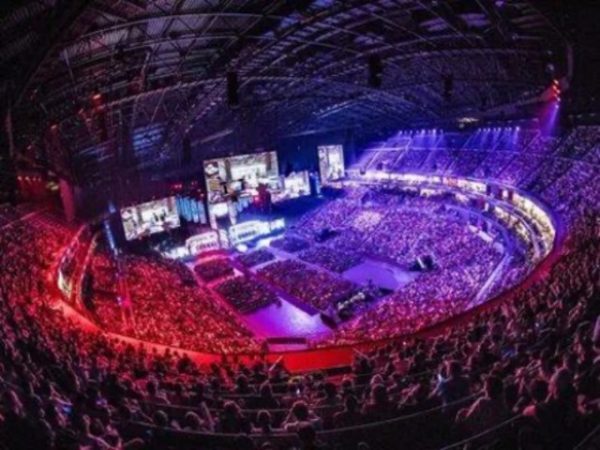What Is E-sports and Why Is It Worth Trying?