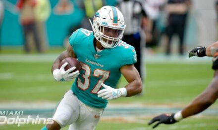 Dolphins Re-Sign RB Myles Gaskin