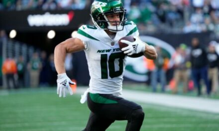 Dolphins Sign WR Braxton Berrios to 1-Year Deal