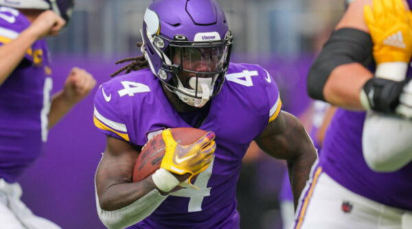 REPORT: Dolphins Sent Dalvin Cook a Contract Offer; Waiting on His Decision