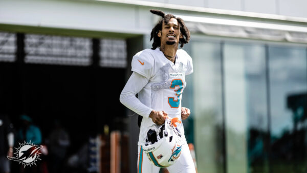 Dolphins Release WR Chosen Anderson - Miami Dolphins