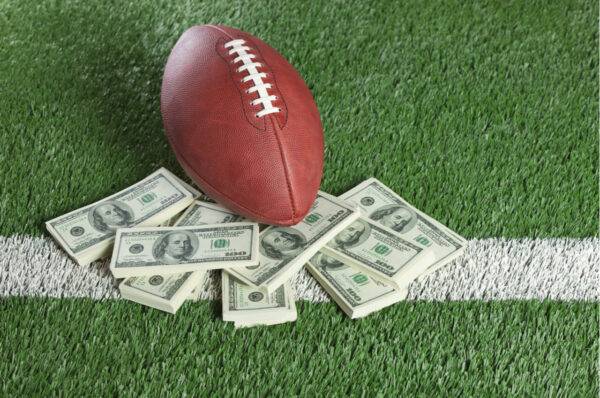 Pre-Match vs Live Betting: Examining Which Offers Better Odds in the NFL