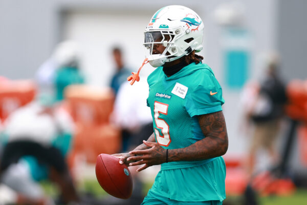 Dolphins Face The Ravens On What Could Be The Battle For The 1st Seed