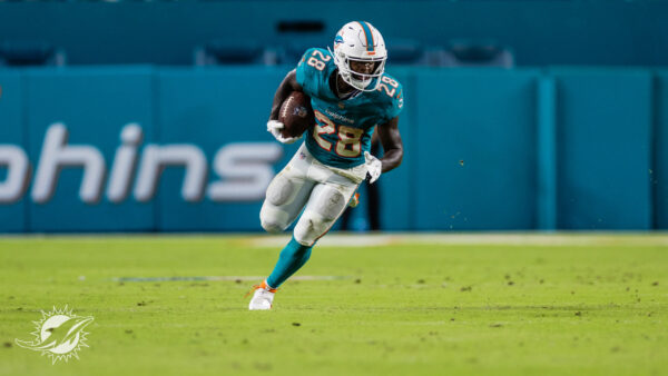 Achane’s Comeback and the Dolphins’ Playoff Narrative