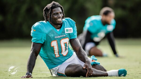 Tyreek Hill Hit with Two Paternity Suits - Miami Dolphins