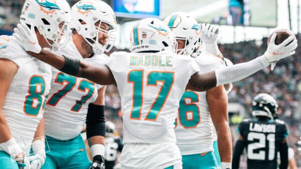 Waddle OUT vs Ravens; Hunt Closer to Returning - Miami Dolphins