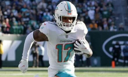 The Dolphins Need WR Depth; They Aren’t Trading Jaylen Waddle