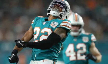 Dolphins Re-Sign DB Elijah Campbell to a 1-Year Deal