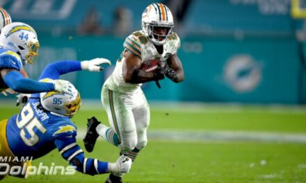 Dolphins to Re-Sign RB Salvon Ahmed