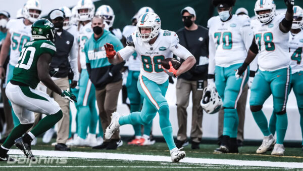 Post Game Wrap Up Show: Dolphins Decimate the Jets 20-3