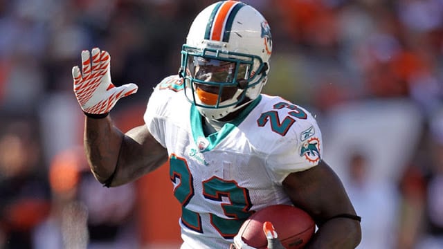 DT Daily 2/13: Ronnie Brown joins the Podcast to Talk Dolphins & SEC RB’s entering the NFL Draft