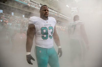 Bringing back  Ndamukong Suh would be a home-run for the Dolphins