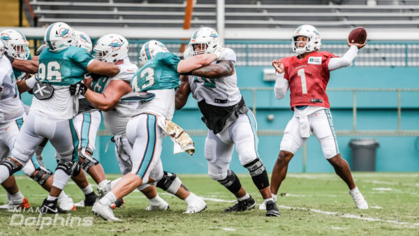 DT Daily 8/20: Tua vs Rosen, Dolphins Rookies Thus Far, & More Camp News