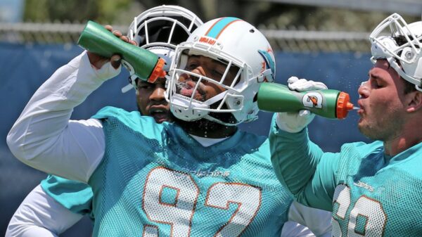 VIDEO: Strongest Position on the Dolphins